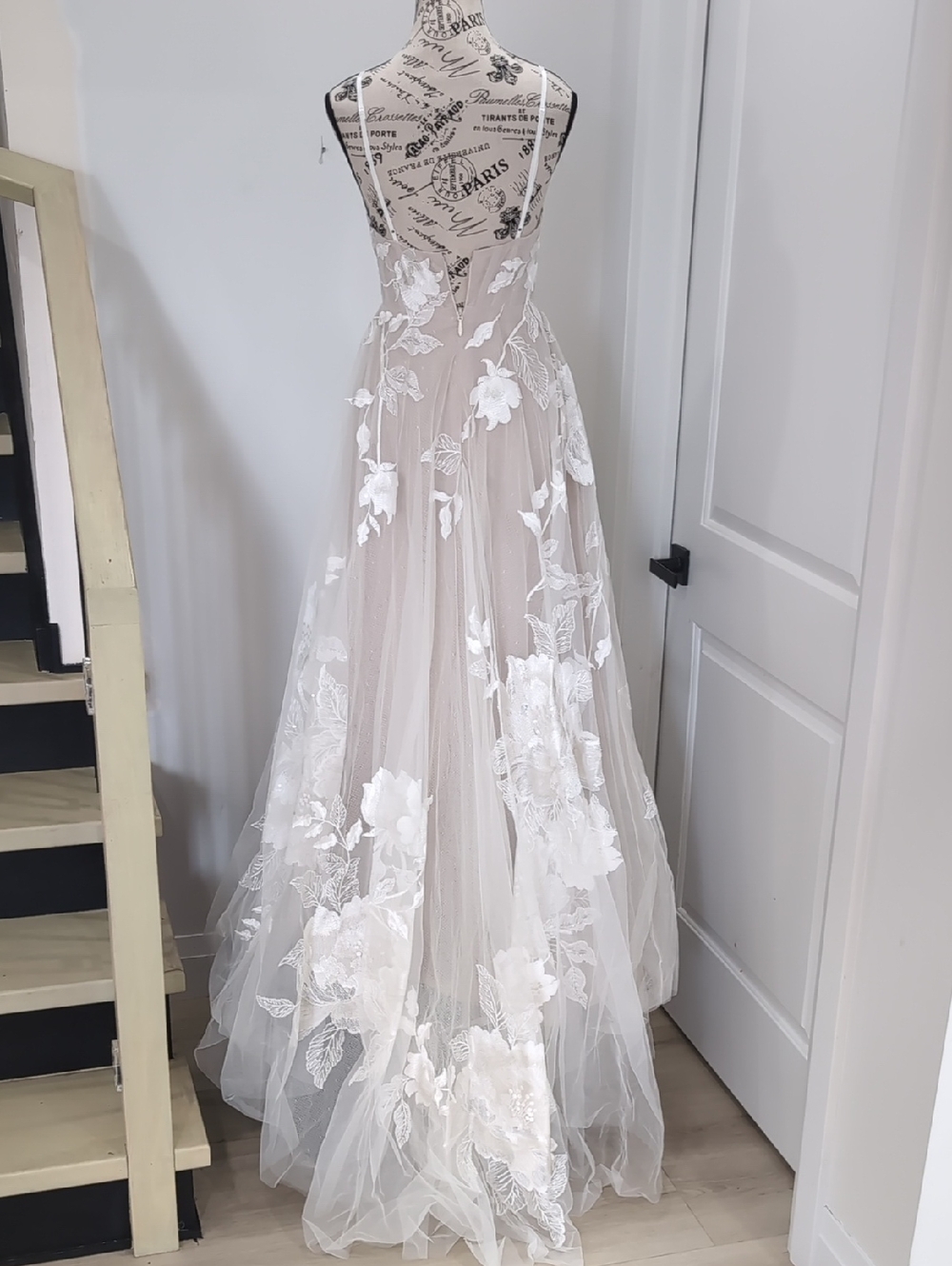 WILLOWBY BY WATTERS | Women's Soft Mauve/White Floral Hutchinson Wedding Gown - Picture 9 of 11